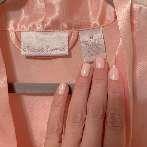 Intimate Essentials Silky Robe - Picture 3 of 4